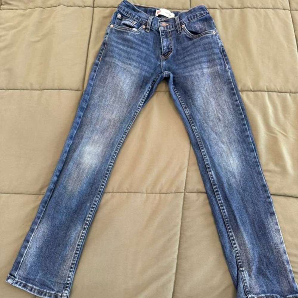 Levi's Women's Straight Leg Blue Jeans